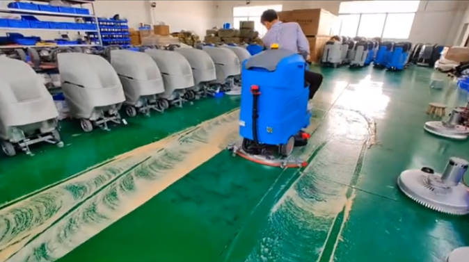铜陵2023年还在用人工的物业保洁不妨试试洗地机吧